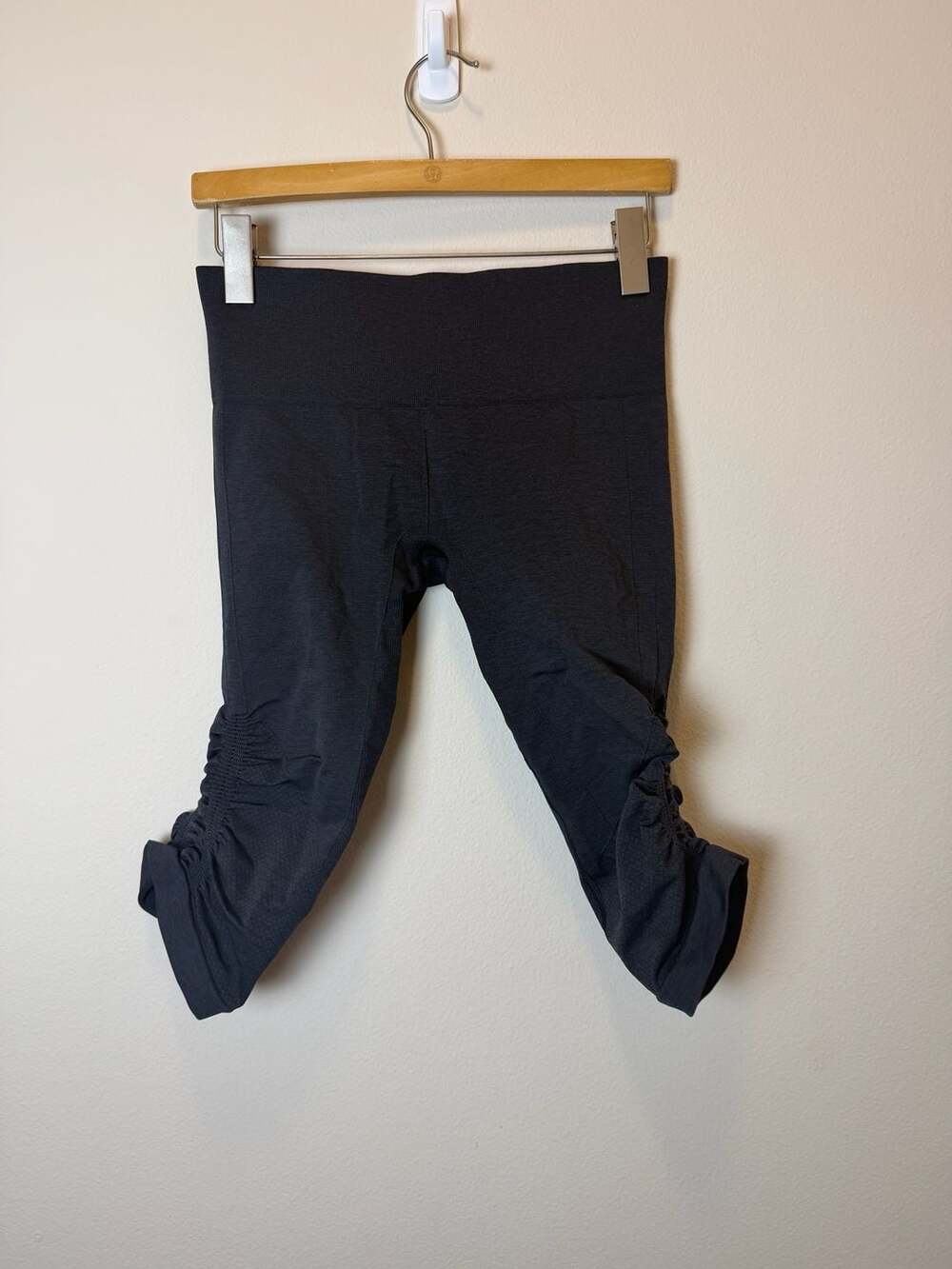 Lululemon In The Flow Crop II Scrunch Leggings Charcoal Grey